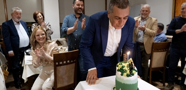 Σε εγκάρδιο κλίμα τα γενέθλια του Δημήτρη Κουρέτα